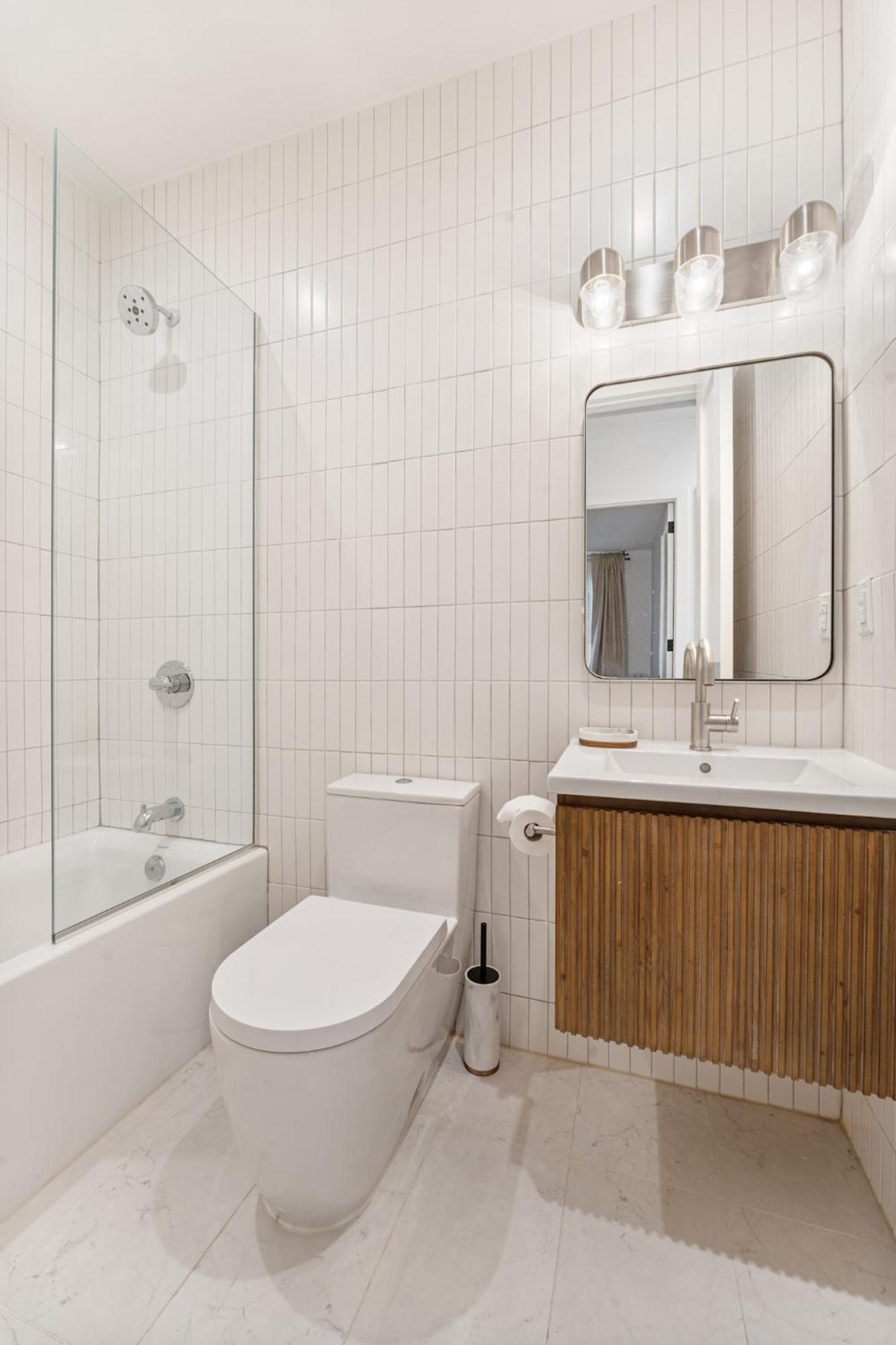 Luxurious Harlem With Modern Amenities, Outdoor Patio! * Nova York
